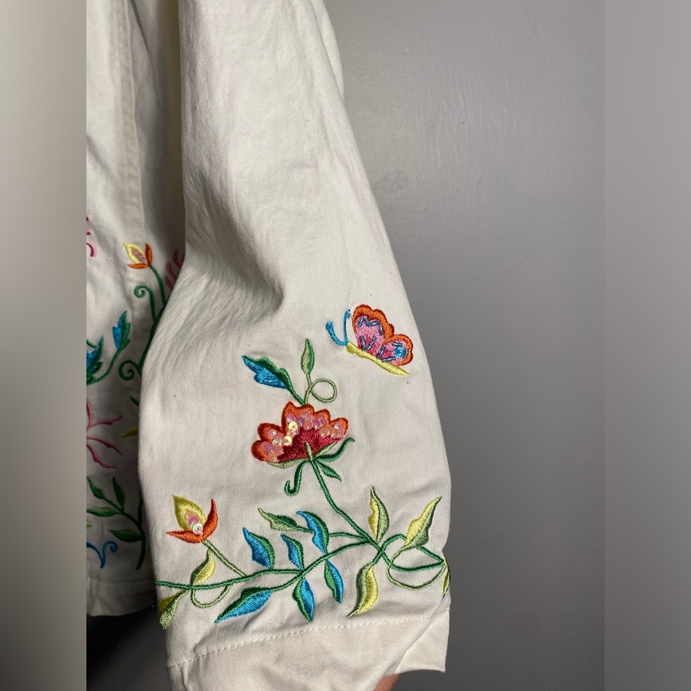 Item 113 Quacker Factory Embroidered Floral White Jacket - Picture 3 of 8